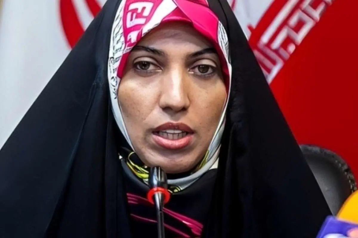 حمله تند و توهین آمیز آمنه سادات ذبیح پور به احمدی نژاد