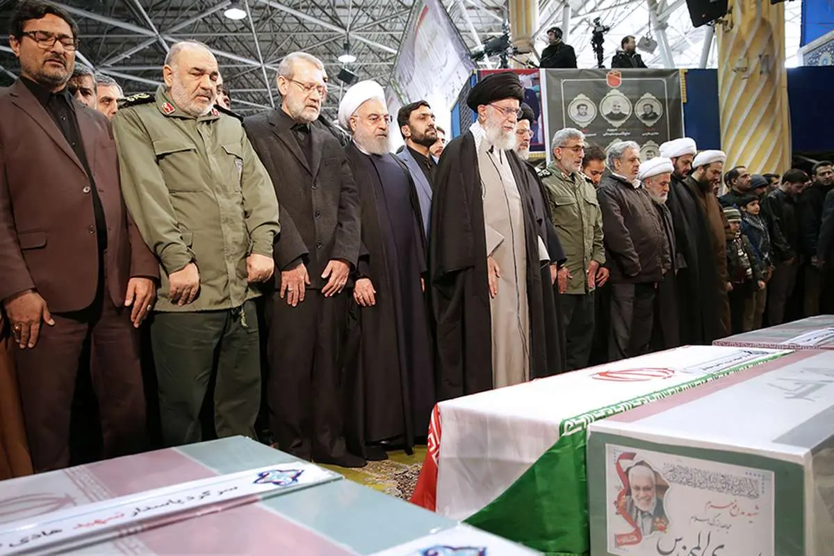 متن دعای رهبر انقلاب در جریان اقامه نماز بر پیکر شهدا