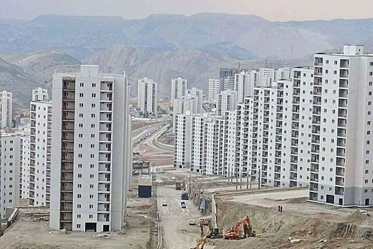 کوچ خُرده سازها از بازار