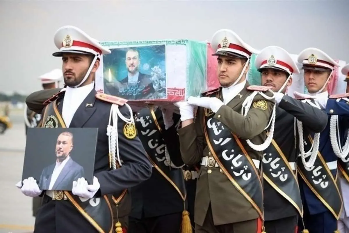 (ویدئو) پیکر امیرعبداللهیان در جوار مرقد مطهر حضرت عبدالعظیم آرام گرفت