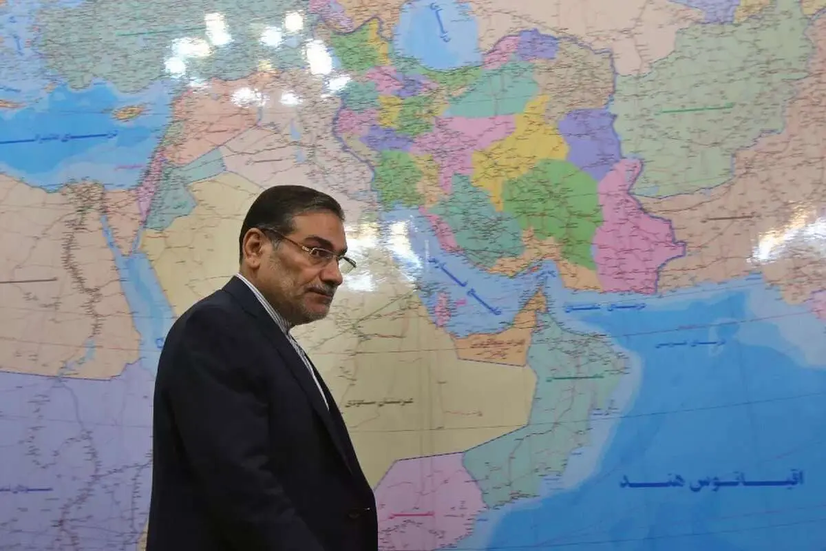 واعظی: روحانی چند بار خواست شمخانی را از دبیری شورای امنیت ملی بردارد