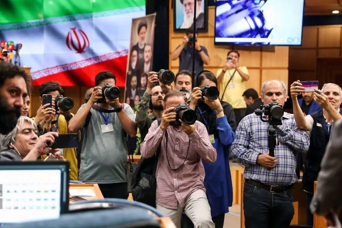 حاشیه و متن ثبت‌نام انتخابات ریاست‌جمهوری چهاردهم