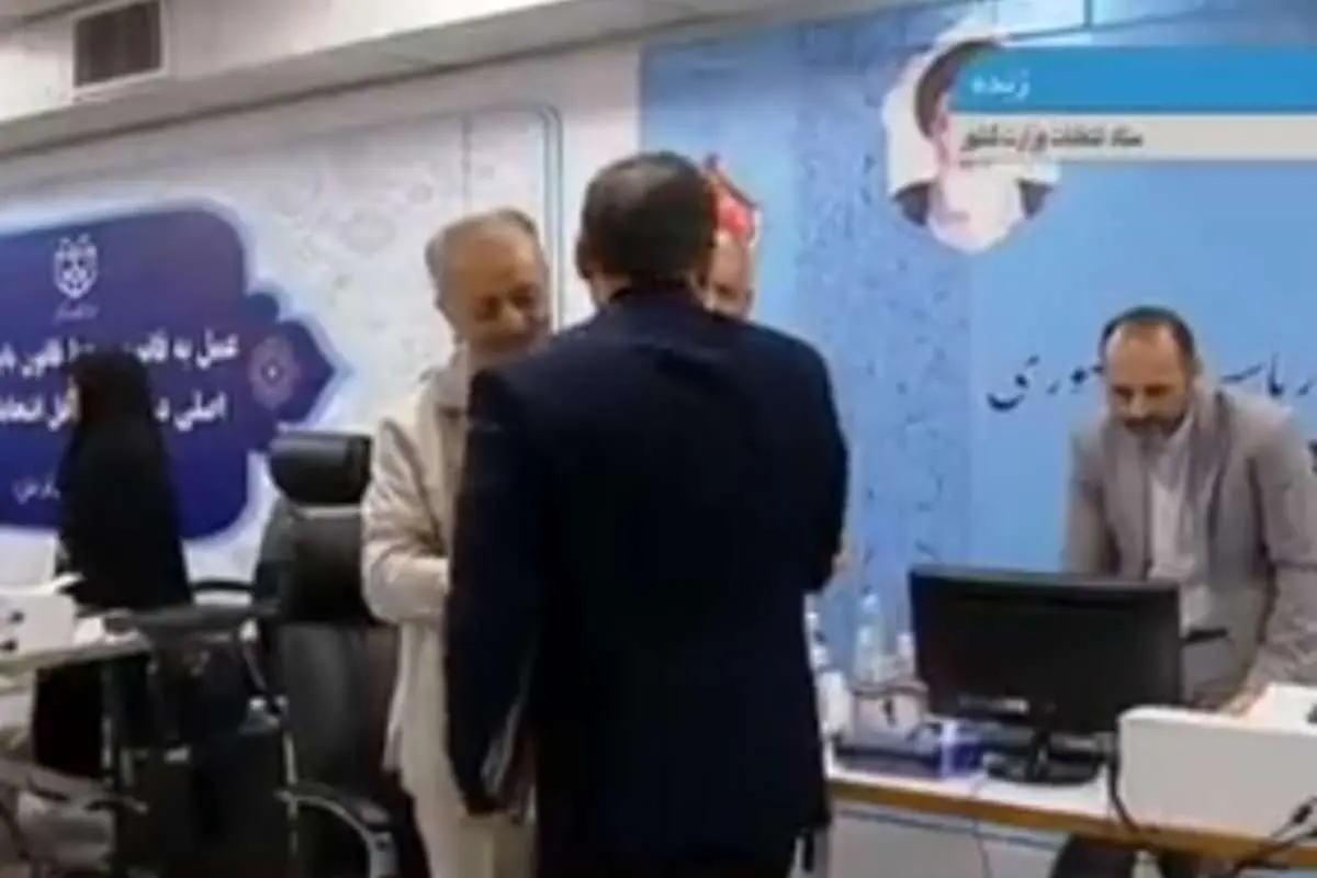 (ویدیو) دیدار و روبوسی اسماعیلی و زریبافان در ستاد انتخابات کشور