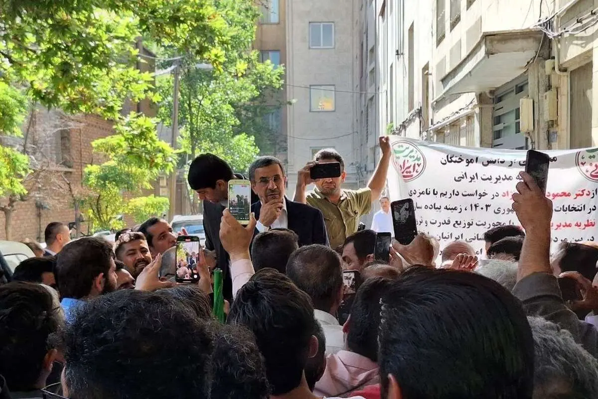 (ویدئو) شوخی احمدی نژاد با خبرنگاران