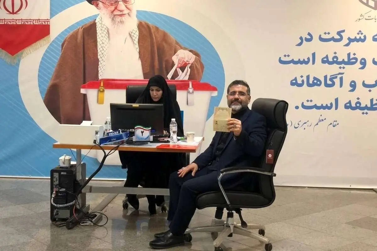 «مشورت مومنانه» اعضای هیات دولت برای تایید صلاحیت وزیر ارشاد «محرمانه» بوده