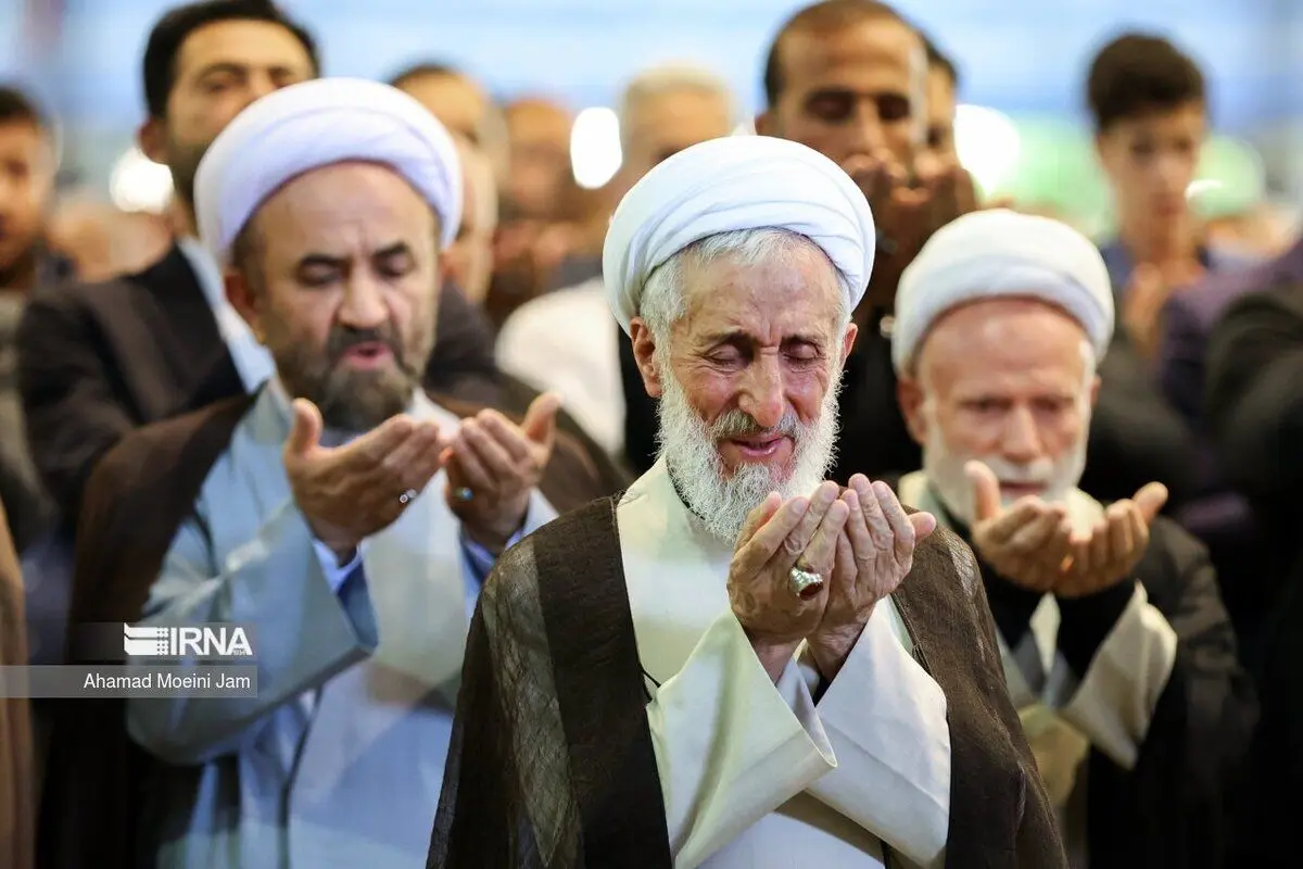 (تصاویر) متن و حاشیه نماز جمعه تهران به امامت کاظم صدیقی