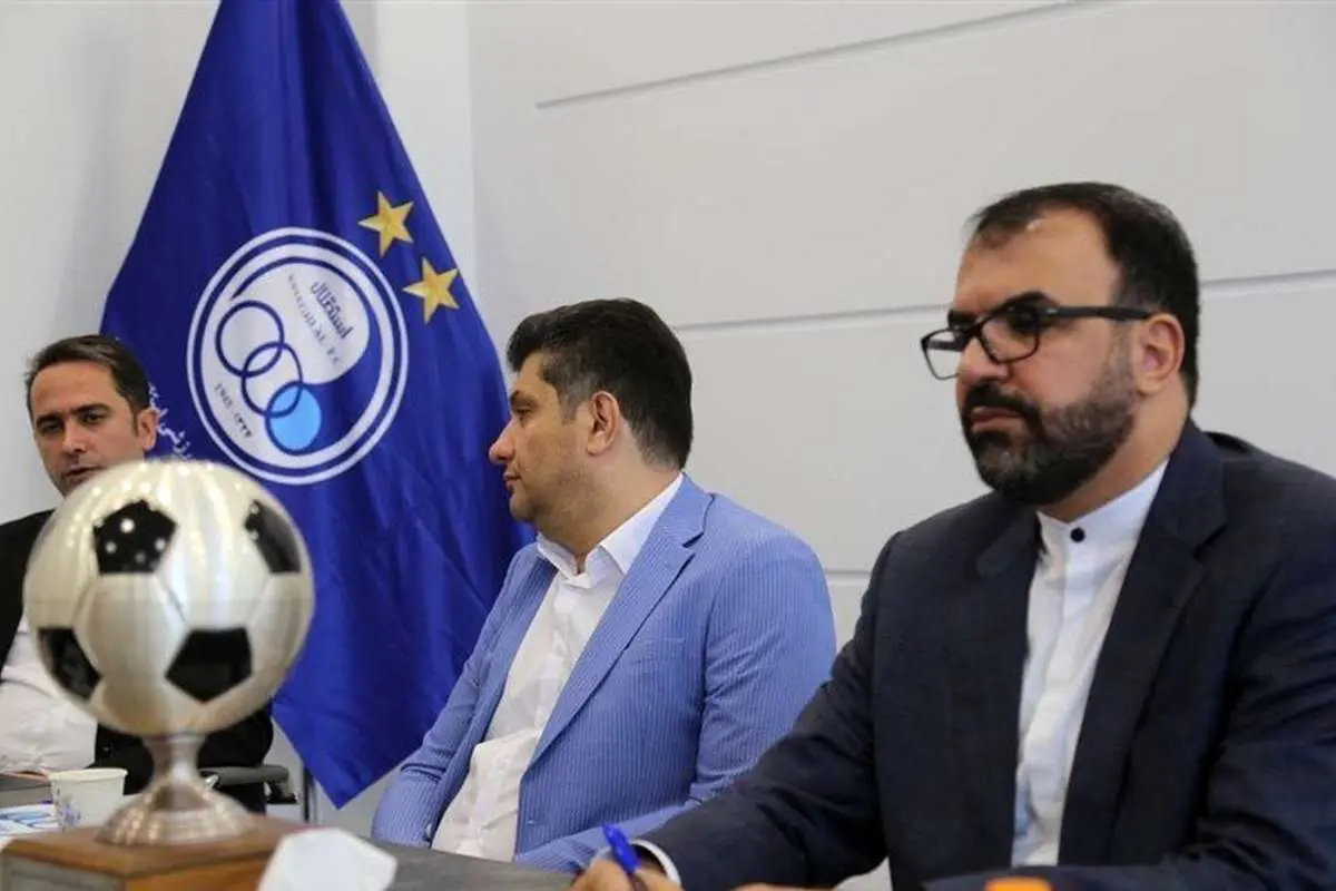 پرتاب کاسه بشقاب در جلسه هیئت مدیره استقلال!