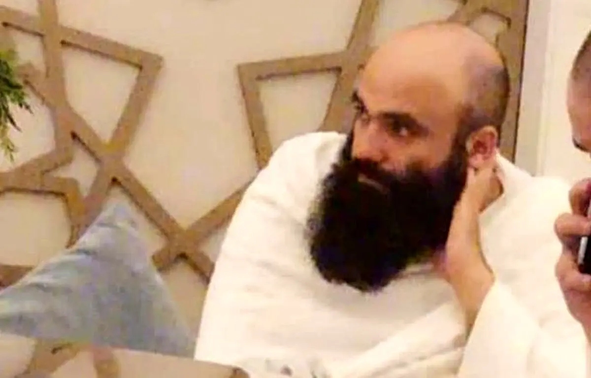 (ویدئو) سراج‌الدین حقانی در مراسم حج عمره شرکت کرد