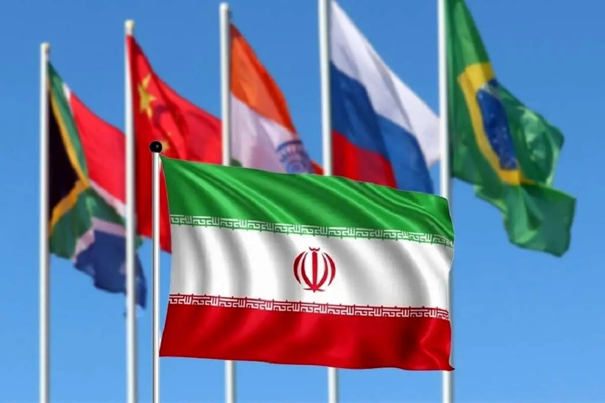 مذاکرات اعضای بریکس درباره حذف دلار و سوئیفت