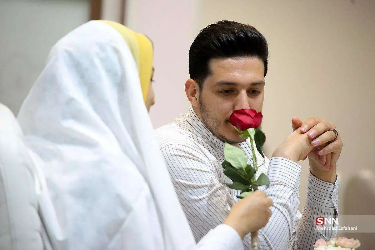 (تصاویر) عاشقانهها در جشن ازدواج دانشجویی