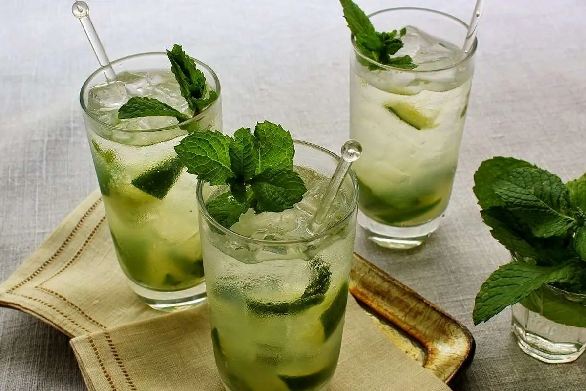 شربت نعنای خانگی، یک لیوان خنکی و شادابی برای روزهای گرم