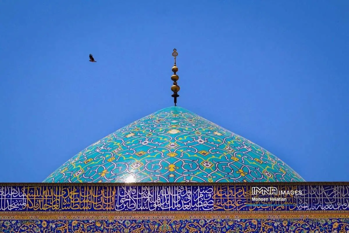 (تصاویر) رهایی گنبد مسجد امام اصفهان از داربستهای ۱۴ ساله