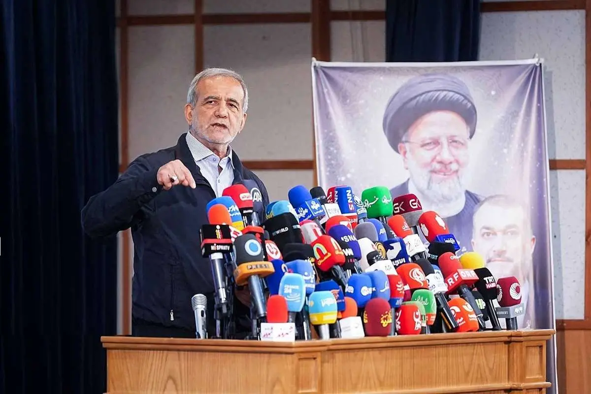 پزشکیان: خوابمان برد که ۱۰ هزار میلیارد گم شد؟ / حداقل FATF داخلی را اجرا کنید