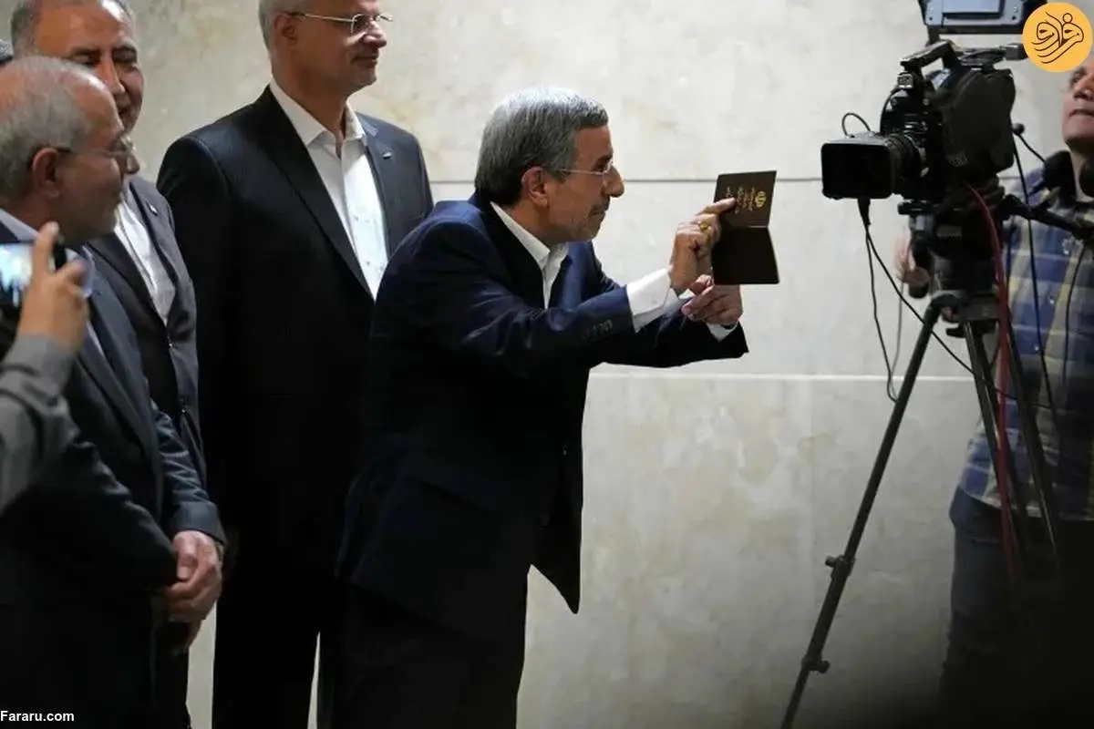 الجزیره: احمدینژاد، لاریجانی را رد صلاحیت کرد