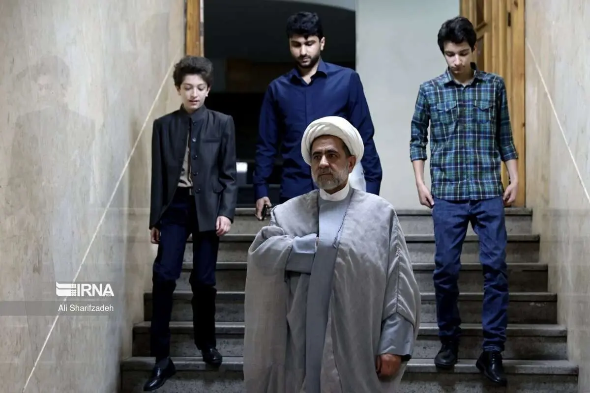 (تصاویر) ثبتنام خانوادگی در انتخابات ریاست جمهوری