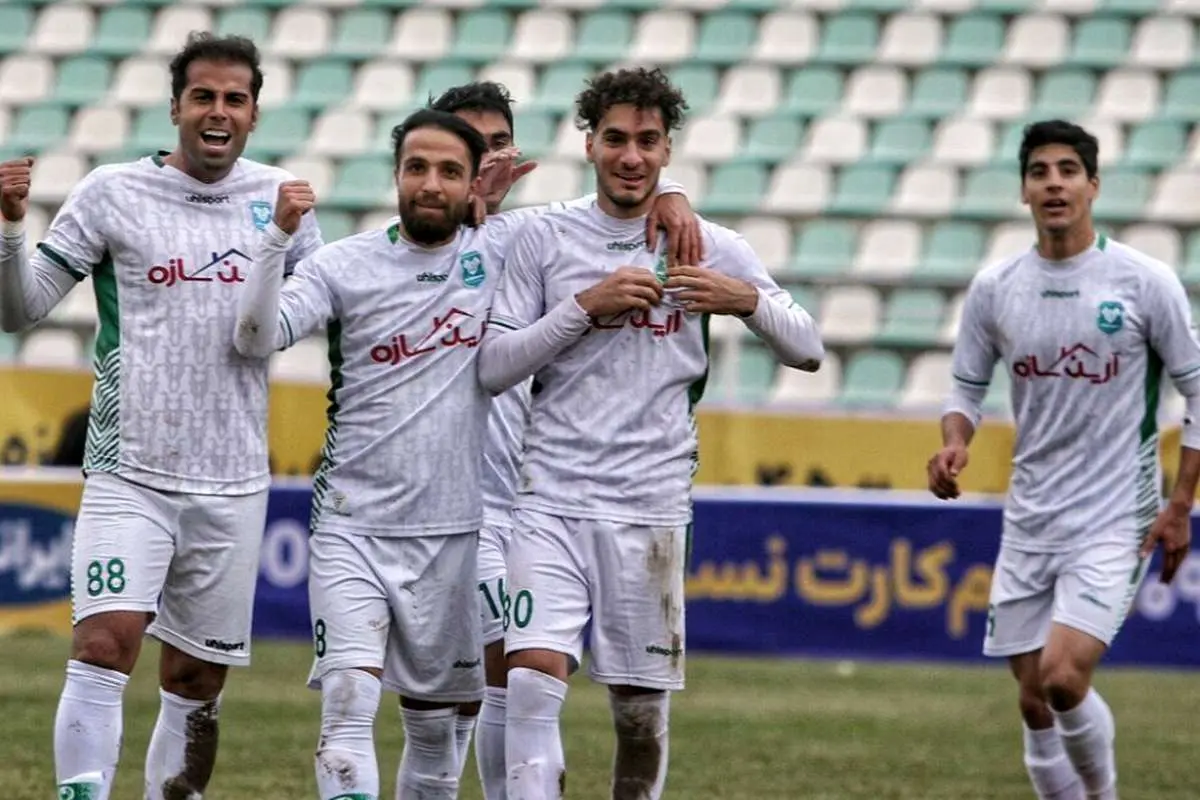 (ویدیو) شادمانی مردم خرم آباد از صعود «خیبر خرم آباد» به لیگ برتر