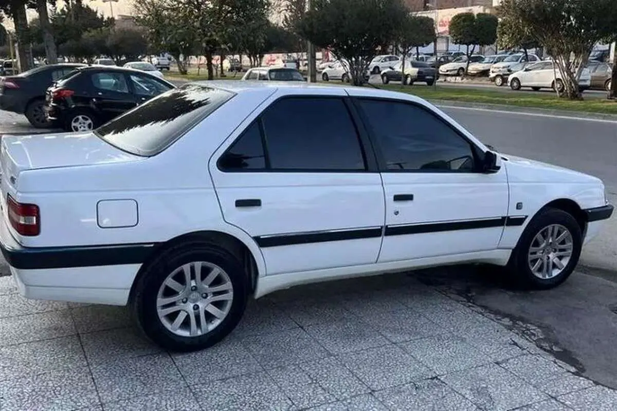 قیمت پژو ۴۰۵ در بازار امروز ۲۳ خرداد ۱۴۰۳