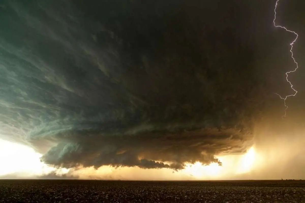 هشدار نارنجی برای نیمی از کشور؛ طوفان در راه ۱۳ استان!