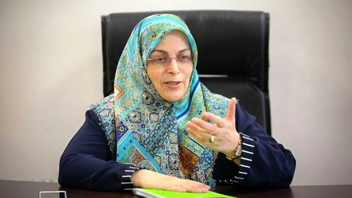 توئیت آذر منصوری درباره پزشکیان: ایران به چنین طبیبی نیاز دارد