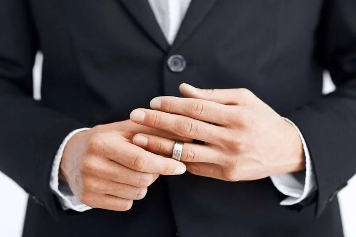 چرا مردان خیانت می‌کنند و چگونه با عواقب آن کنار بیاییم