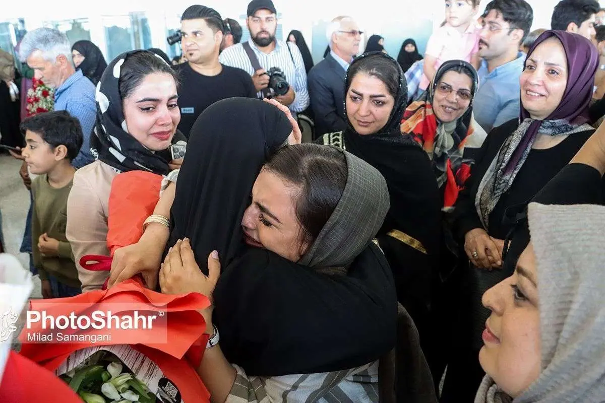 (تصاویر) بازگشت اولین کاروان حجاج خراسانی