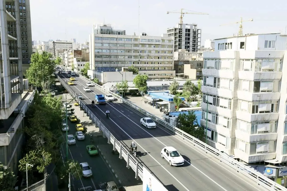 ممنوعیت توقف غیرمجاز موتورسیکلت در زیر پل حافظ