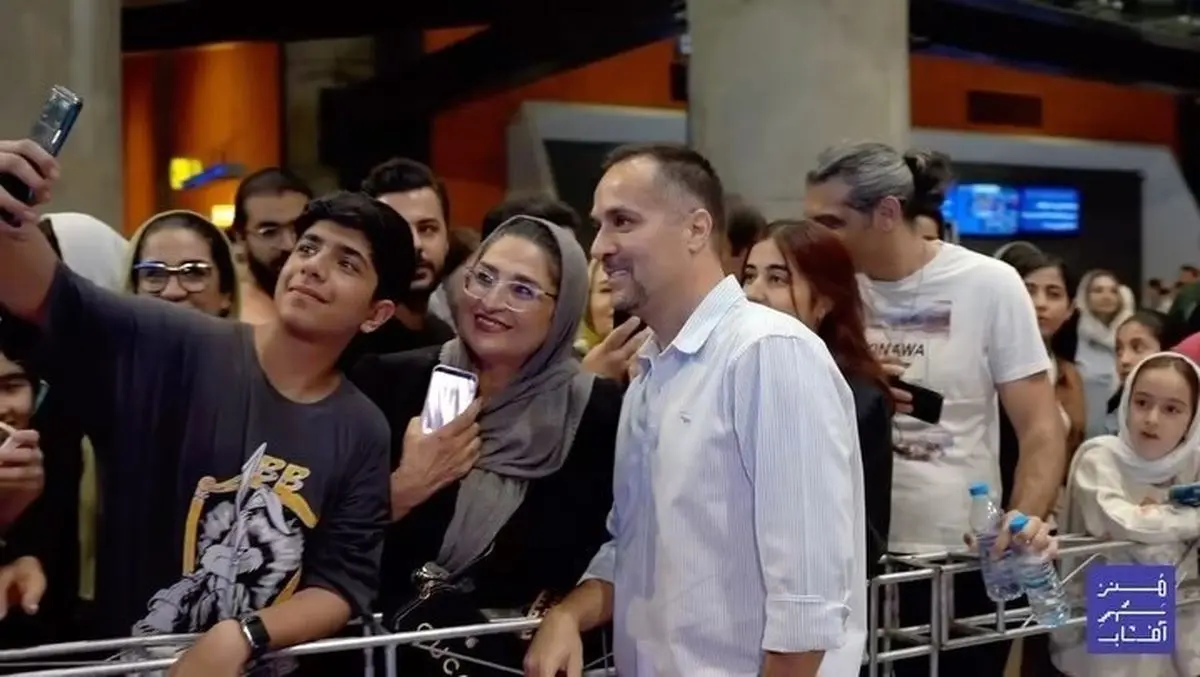 (ویدئو) استقبال پرشور شیرازی‌ها از شبنم مقدمی و احمد مهرانفر