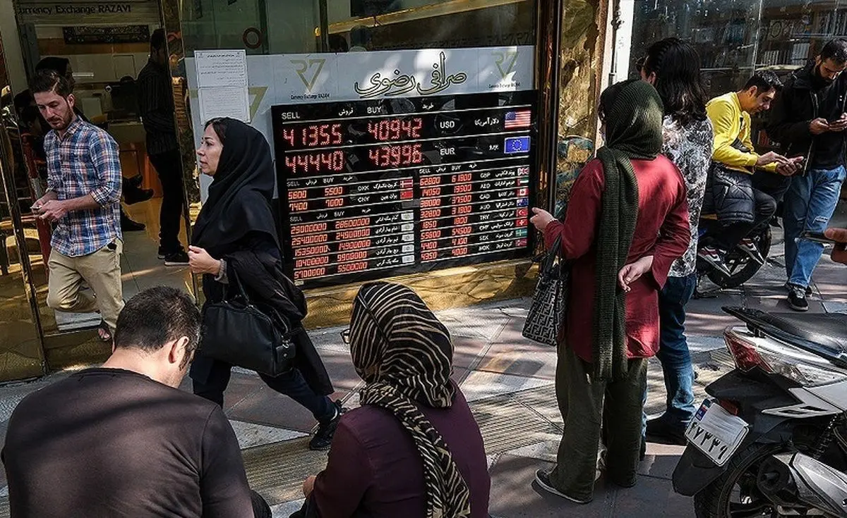 سکه گرمی تنها بازمانده ماه خونین خرداد