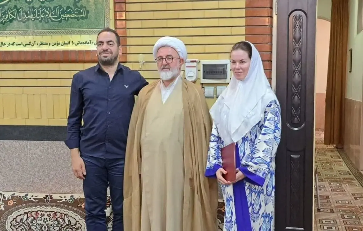 (عکس) یک زن روس در شاهرود شیعه شد