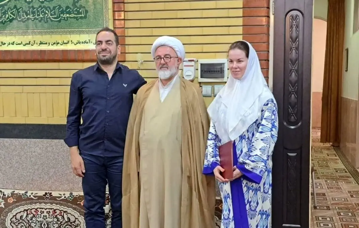 (عکس) یک زن روس در شاهرود شیعه شد