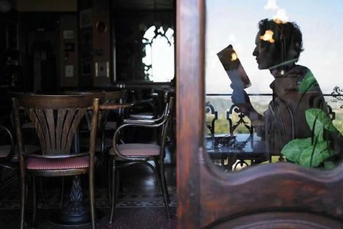 کتاب‌های خودیاری فلسفی: ابزاری برای تحمیق توده‌ها یا همان رسالت همیشگی فلسفه؟