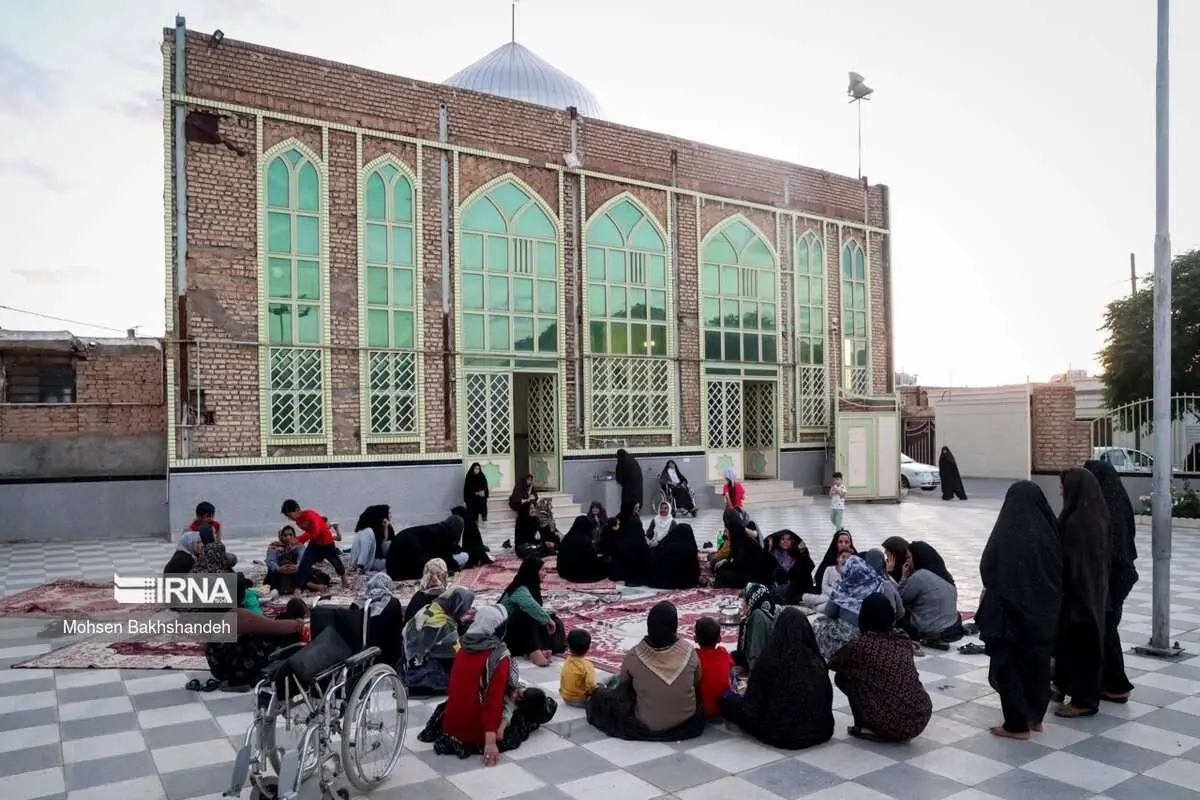 (عکس) مسجدی در کاشمر پس از زلزله