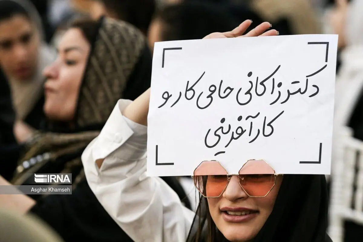 (تصاویر) نشست انتخاباتی زاکانی با اصناف و کارگران