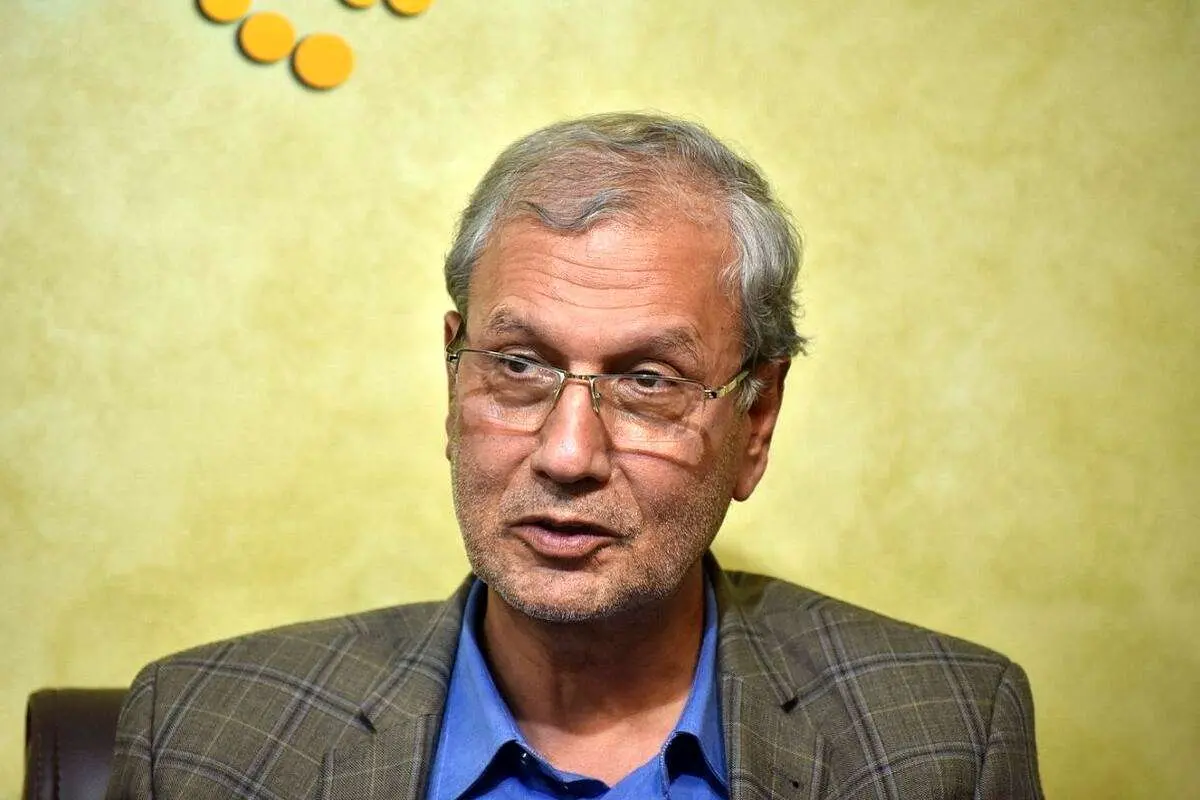 توئیت علی ربیعی درباره ماجرای واکسن کرونا