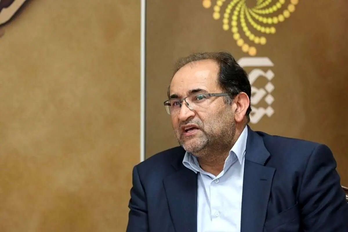 دیدگاههای اصولگرایان حالت ژلهای دارد و زمان انتخابات ۱۸۰ درجه تغییر میکند