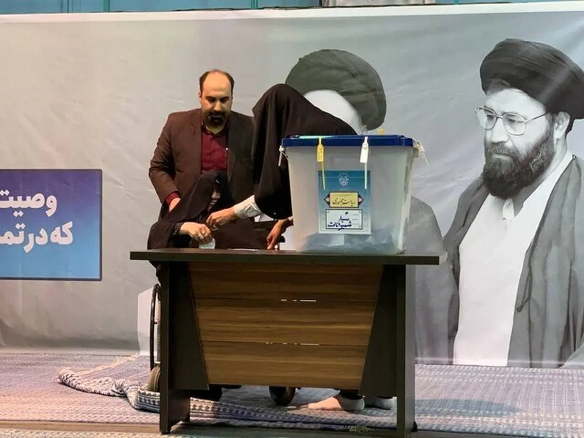 مشارکت عفت مرعشی و فاطمه هاشمی در انتخابات