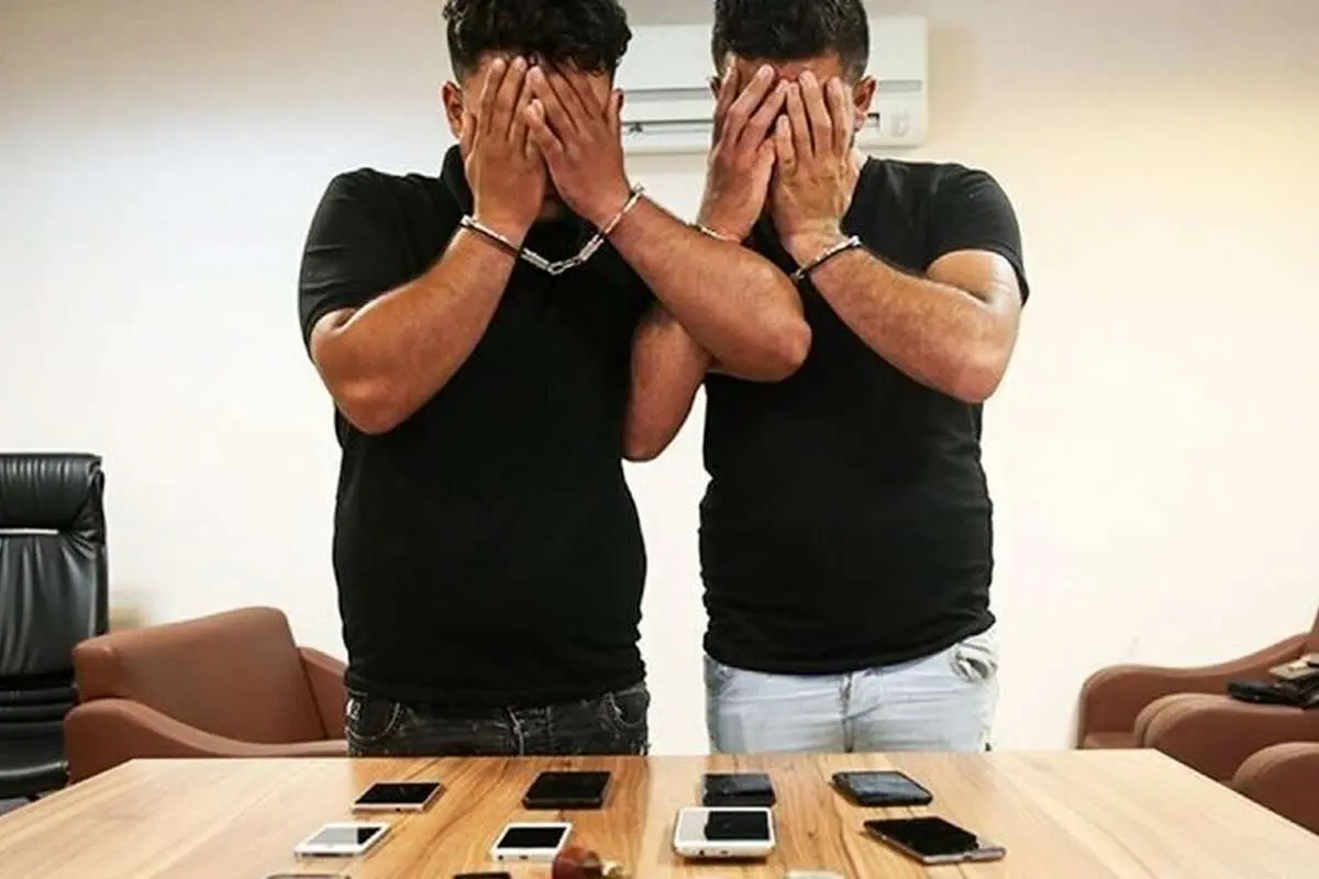 دستگیری سارقین جیب بر در مترو