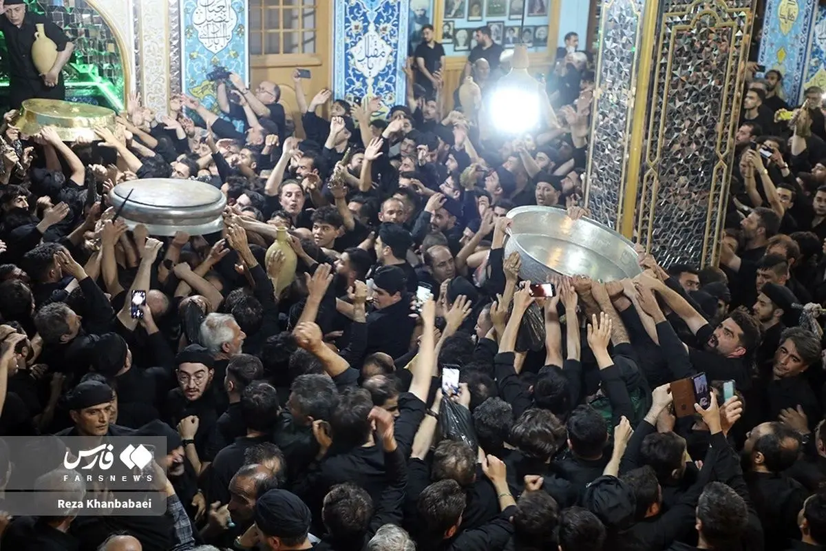 (تصاویر) آیین سنتی طشت‌گذاری محرم در اردبیل