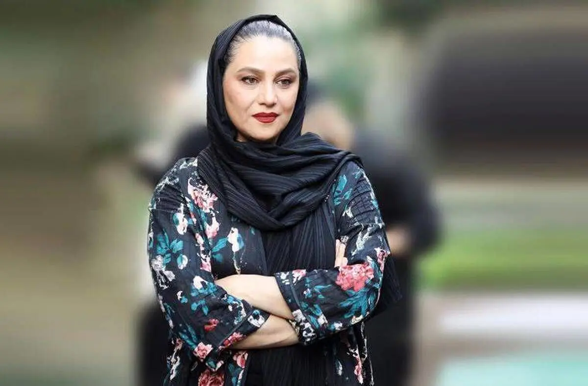 (عکس) شبنم مقدمی بر سر مزار استاد شجریان