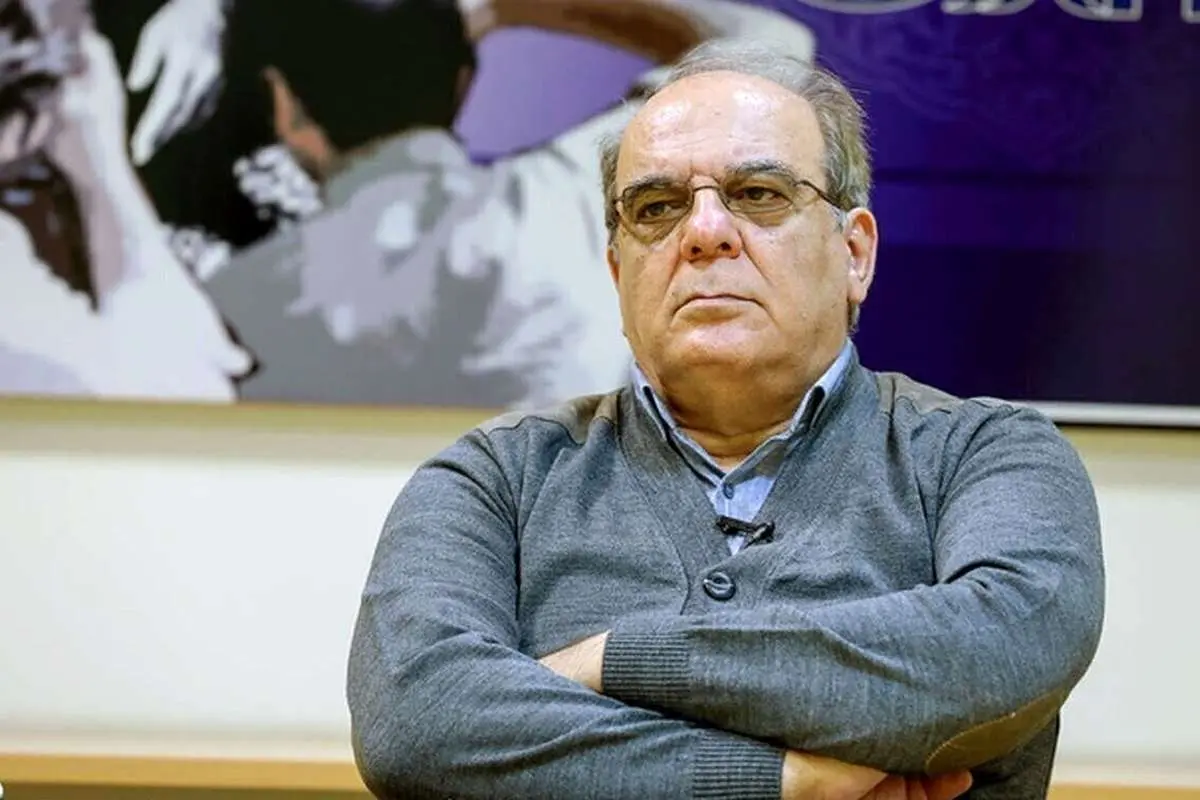 آمار عباس عبدی از مشارکت در انتخابات تا ساعت ۱۲:۲۰