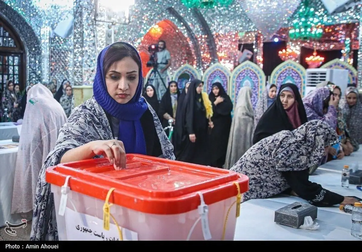 (تصاویر) ساعات پایانی انتخابات ریاست جمهوری در امامزاده صالح(ع)