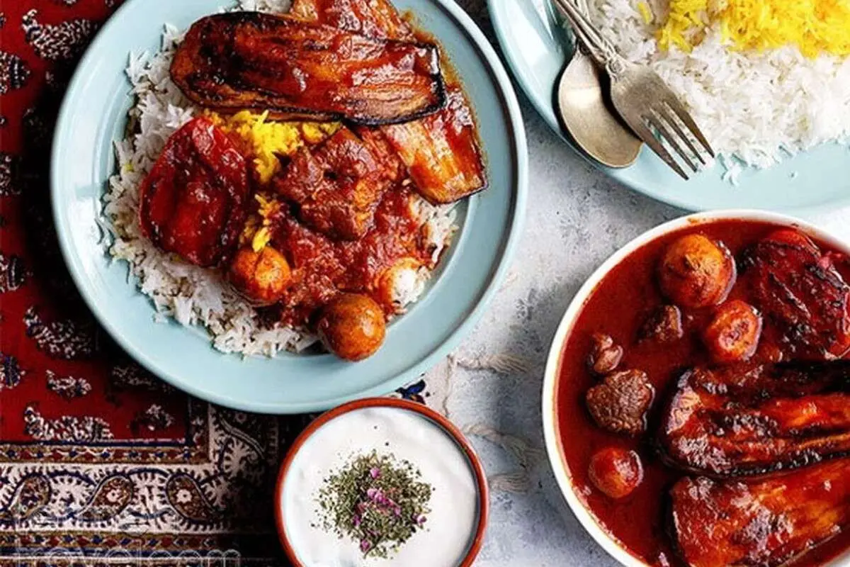 طرز تهیه خورش بادمجان به روش بازاری