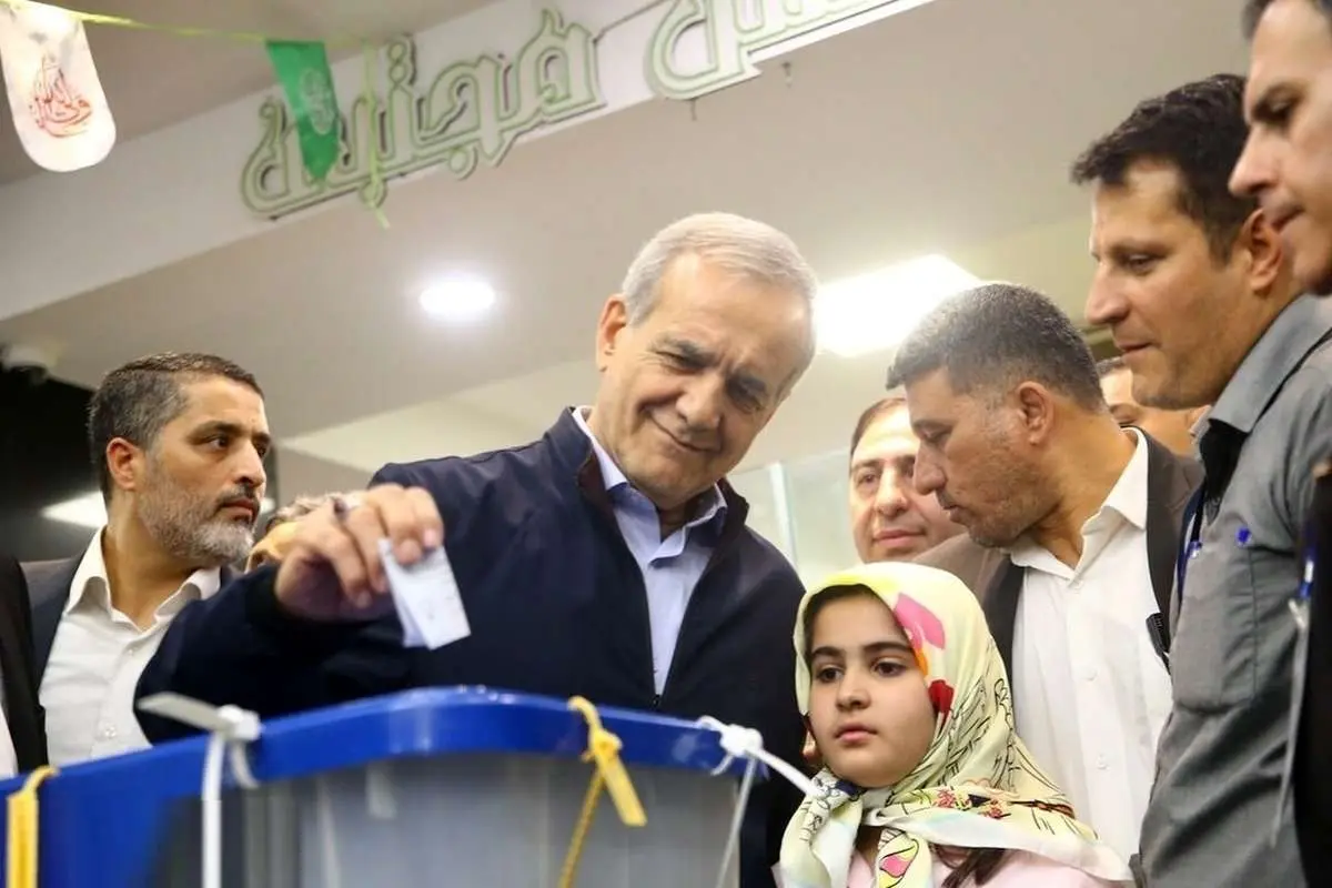 رئیس انجمن زرتشتیان یزد به پزشکیان تبریک گفت