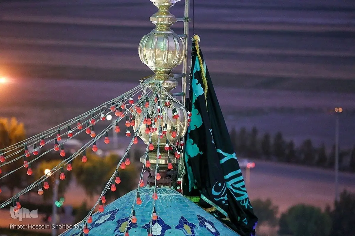 (تصاویر) مراسم تعویض پرچم مسجد مقدس جمکران