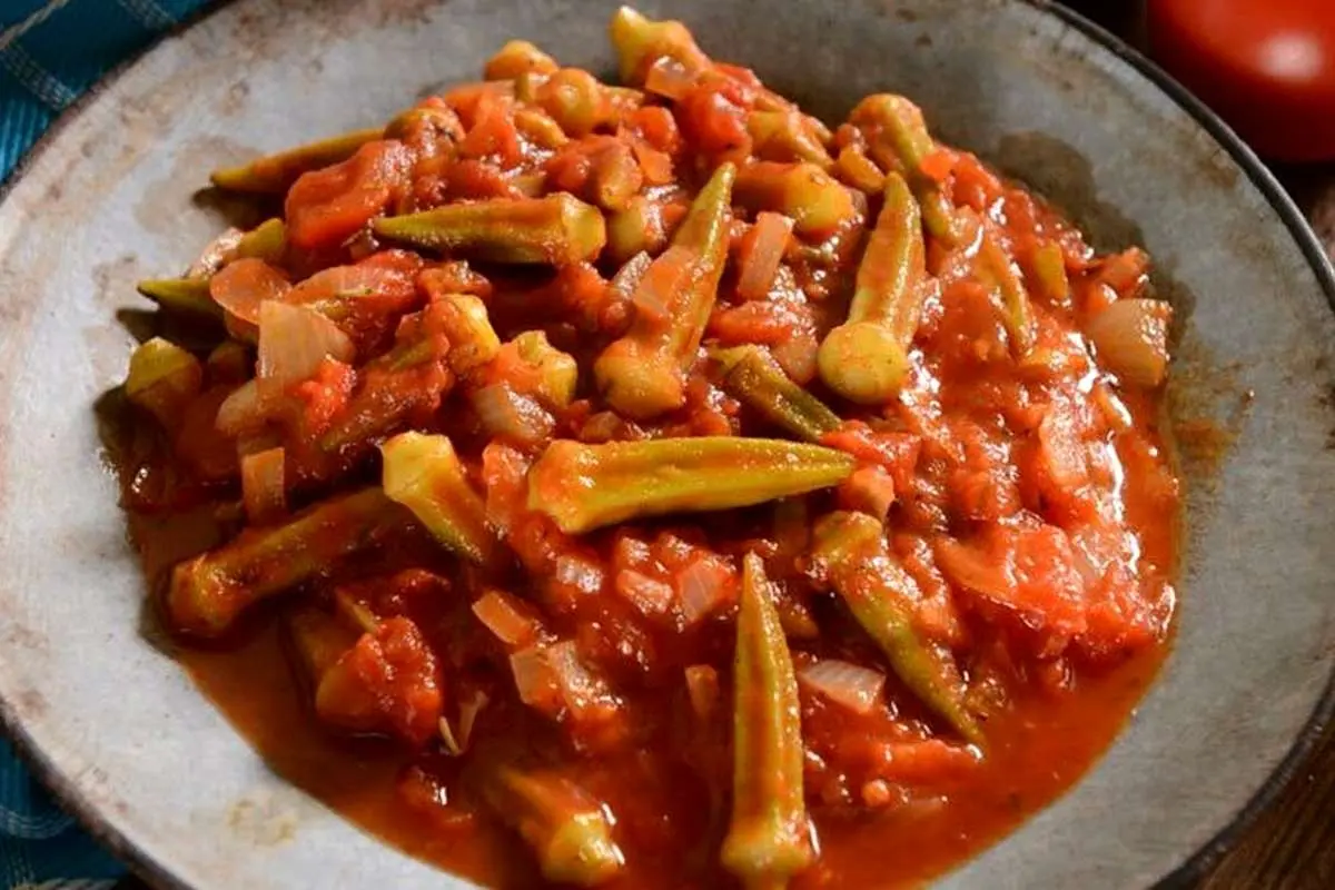 طرز تهیه ترشی بامیه، یک چاشنی دلانگیز و خوشمزه برای غذا