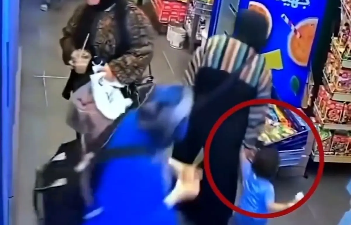 (ویدئو) کودک دزدی با هوشیاری مادر ناکام ماند
