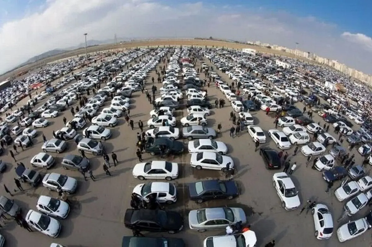 قیمت روز خودرو‌های داخلی ۱۲ تیر/ رکوردشکنی دنا در بازار