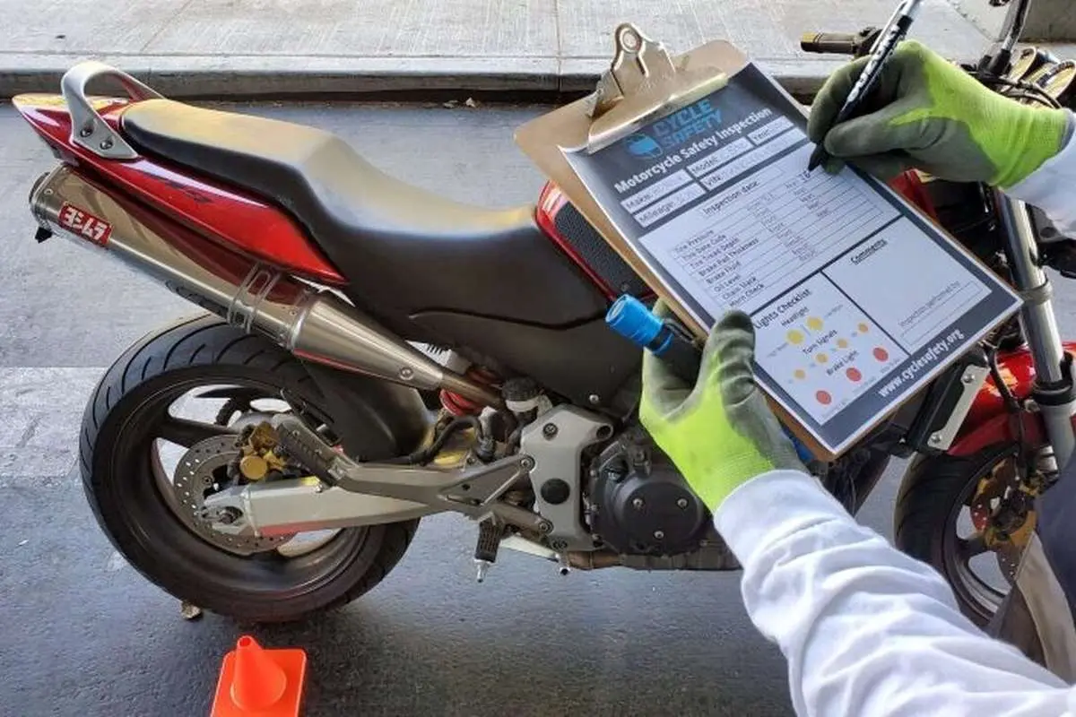 الزام مالکان موتورسیکلت به داشتن معاینه فنی