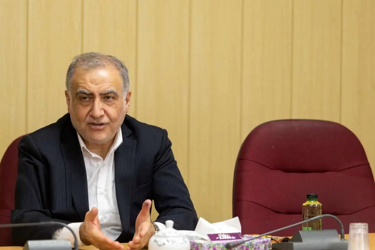 بیگی: پزشکیان احمدی نژاد را به دلیل مخالفت با گشت ارشاد به مجلس کشاند