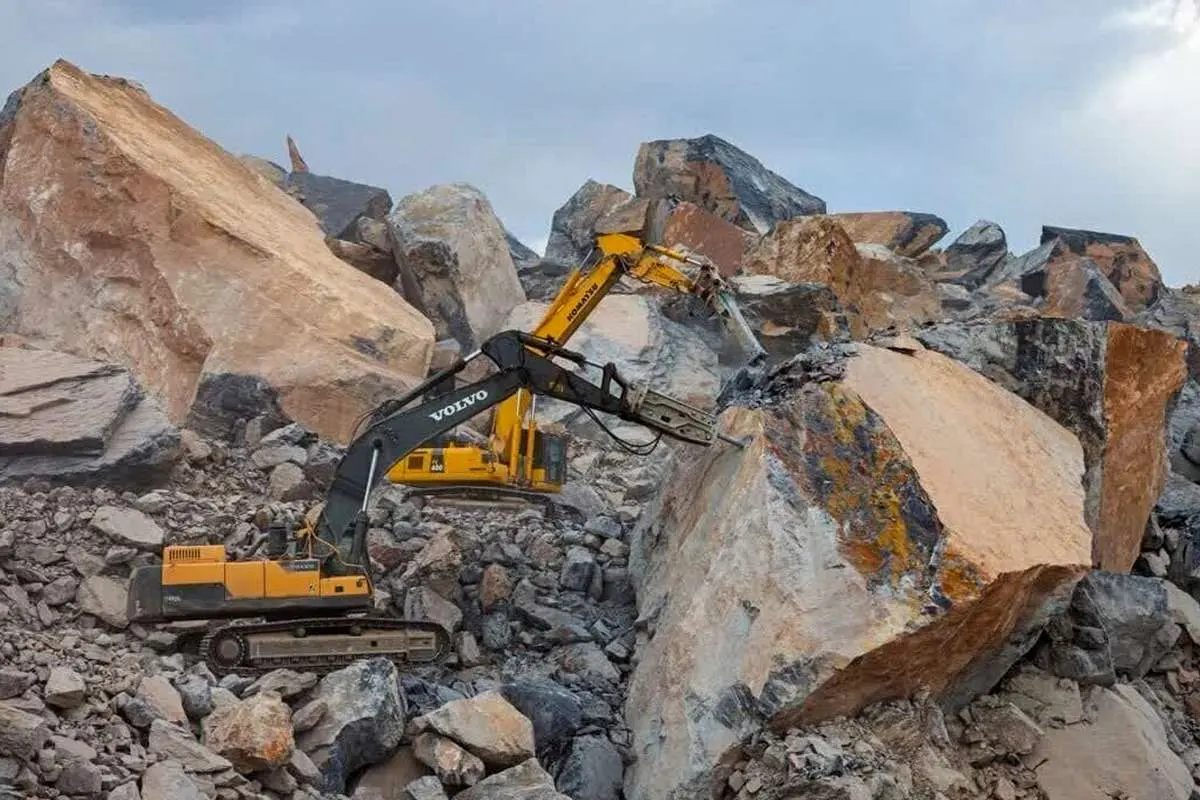 کشف پیکر سومین قربانی معدن شازند